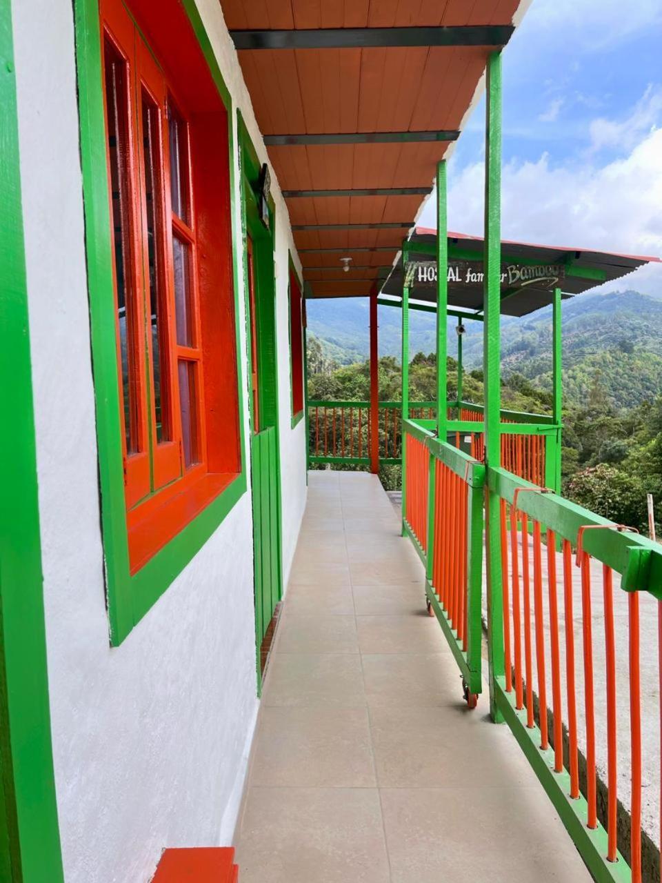 Hostal Bamboo Salento Bagian luar foto